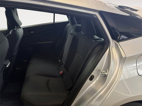 Used 2018 Toyota Prius Two image 11