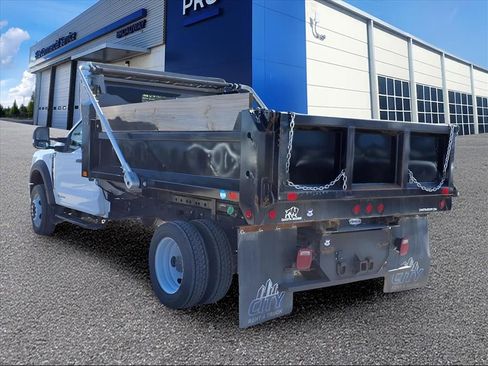 Used 2023 Ford F550 4x4 Regular Cab Super Duty image 2