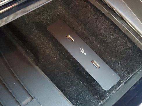 Used 2024 Porsche Cayenne image 32