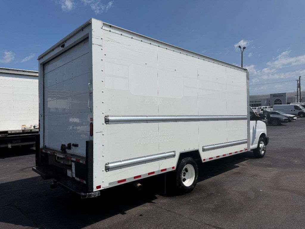 Used 2021 GMC Savana 3500 Extended w/ Power Convenience Package RWD image 9