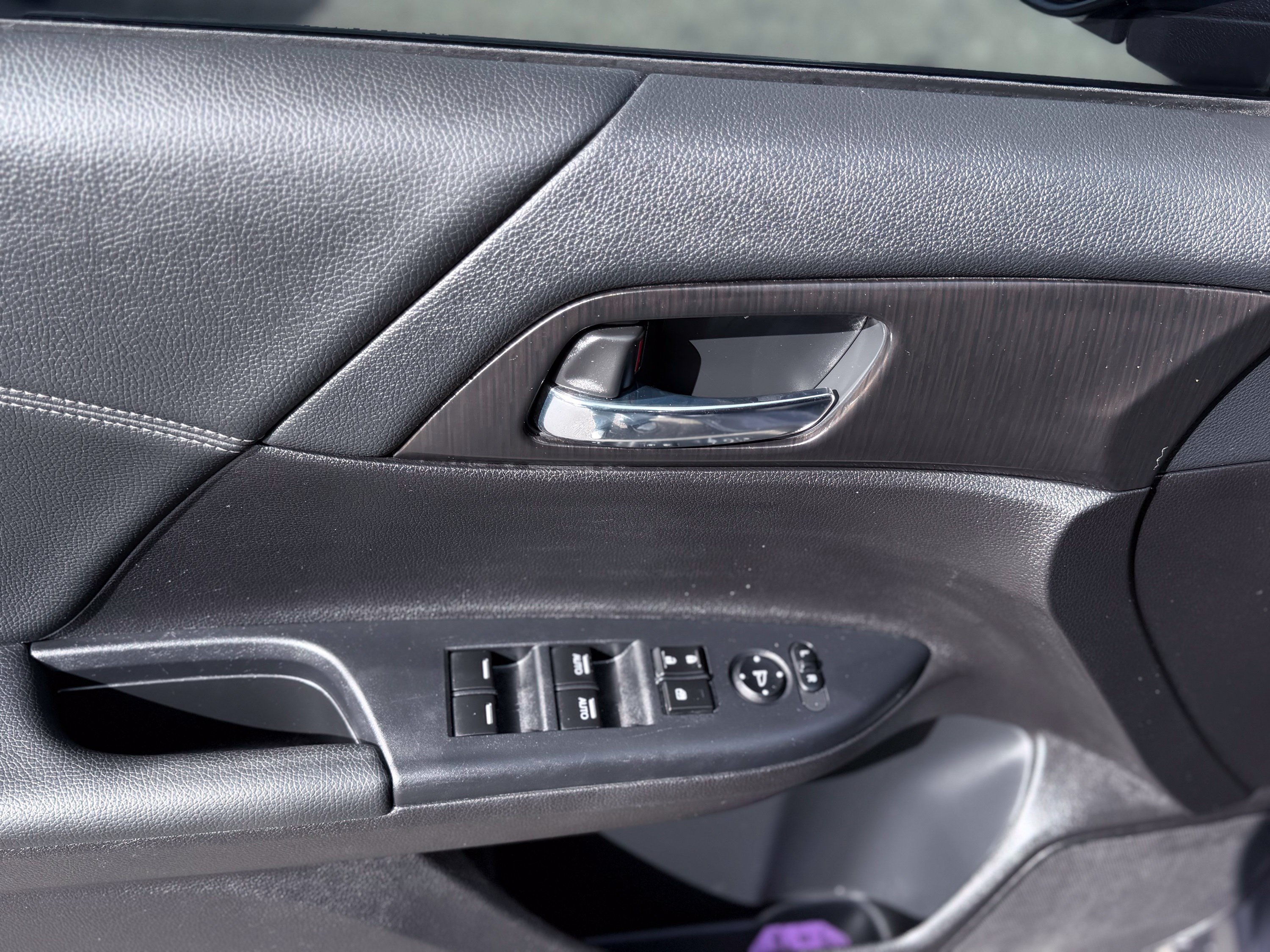 Used 2015 Honda Accord EX image 12