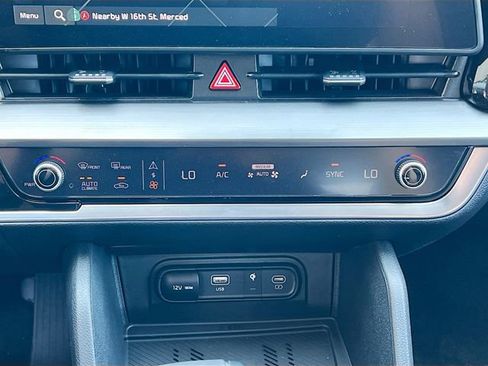New 2024 Kia Sportage EX AWD/4WD image 16