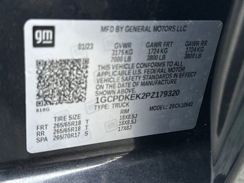 Used 2023 Chevrolet Silverado 1500 LT AWD/4WD image 31