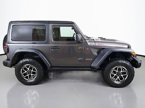 Used 2024 Jeep Wrangler Rubicon w/ Capability Package image 13