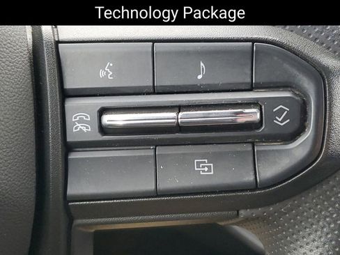 Certified 2023 Chevrolet Colorado Trail Boss w/ Technology Package image 14