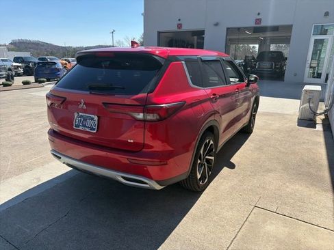Used 2024 Mitsubishi Outlander SE image 9