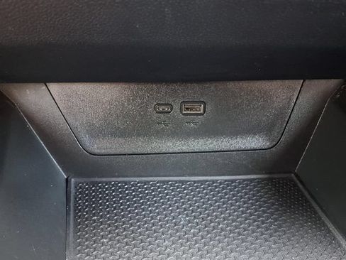 Used 2025 Chevrolet Equinox RS w/ Convenience Package III FWD image 16