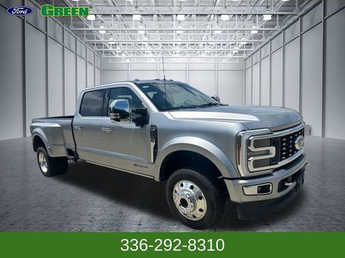Used 2024 Ford F450 Platinum w/ FX4 Off-Road Package AWD/4WD image 7