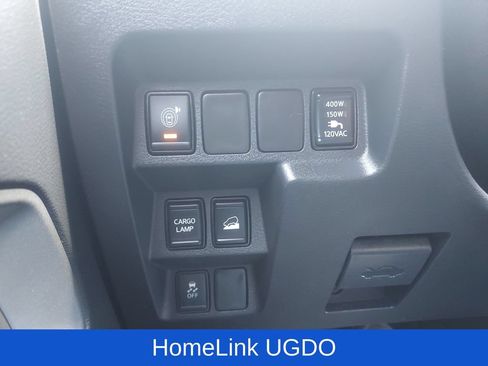 Used 2022 Nissan Frontier SV w/ SV Premium Package AWD/4WD image 27
