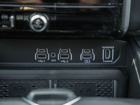 New 2026 RAM 1500 Laramie AWD/4WD image 27