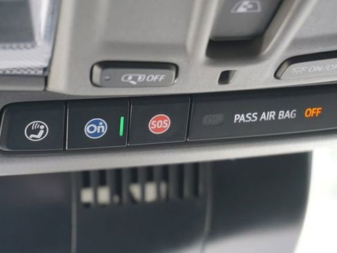 Used 2024 Chevrolet Silverado 1500 RST w/ Convenience Package II RWD image 33