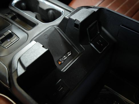 Certified 2025 GMC Sierra 1500 Denali Ultimate AWD/4WD image 53
