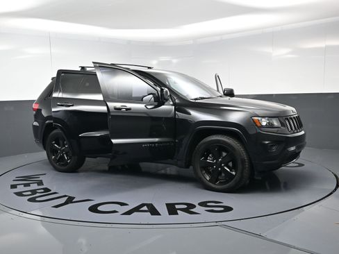 Used 2014 Jeep Grand Cherokee Altitude image 32