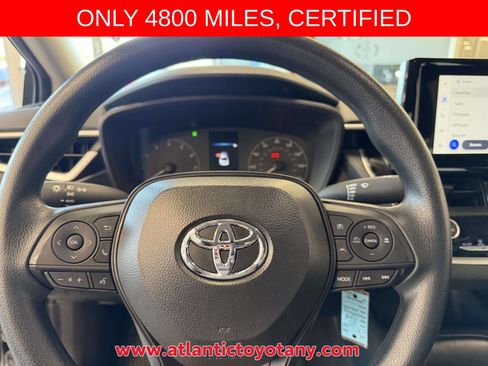 Certified 2025 Toyota Corolla LE FWD image 31