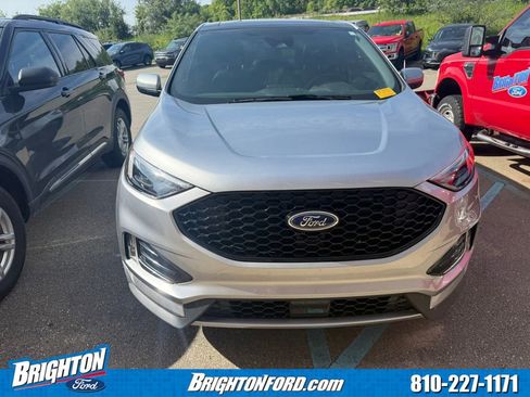 Certified 2024 Ford Edge ST-Line AWD/4WD image 2