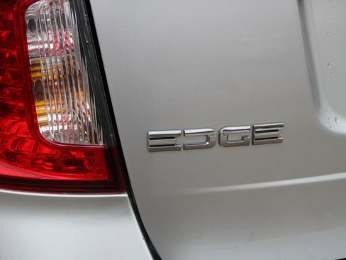 Used 2012 Ford Edge SEL image 45