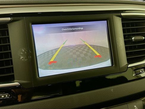 Certified 2023 Chrysler Voyager LX FWD image 21