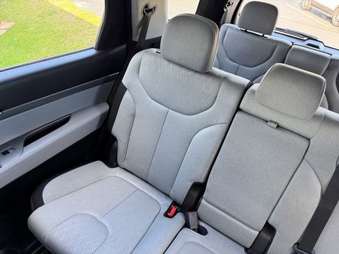 Used 2021 Hyundai Palisade SE image 34