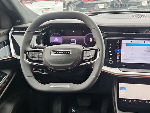 Used 2024 Jeep Wagoneer Launch Edition image 21