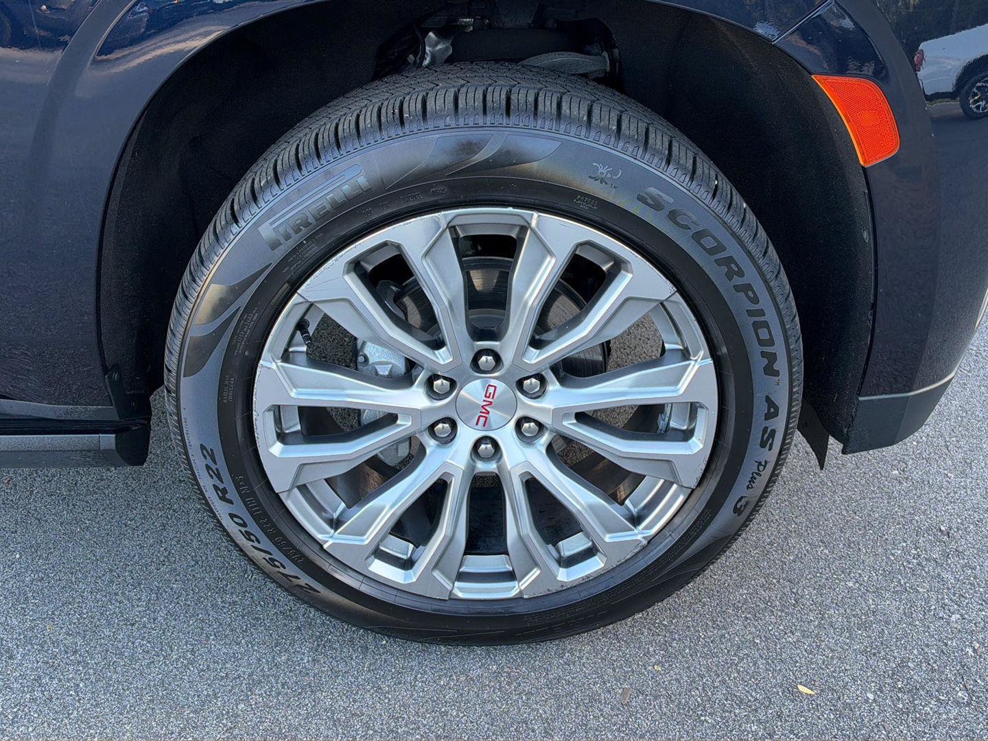 Used 2023 GMC Yukon Denali AWD/4WD image 11