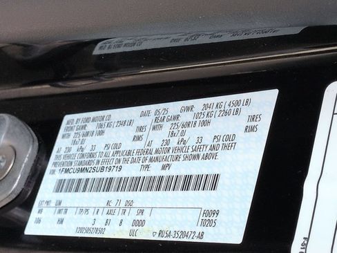 Used 2025 Ford Escape ST-Line AWD/4WD image 35