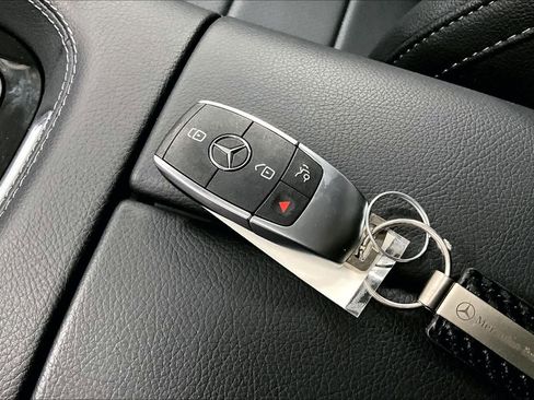 Used 2025 Mercedes-Benz GLE 350 4MATIC image 15