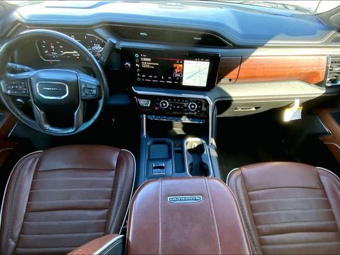 Used 2024 GMC Sierra 3500 Denali Ultimate image 15