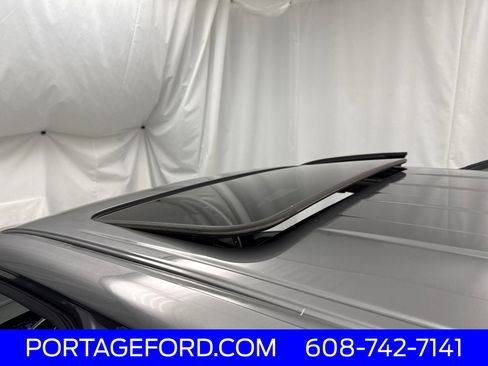 Used 2024 Nissan Frontier SL w/ Technology Package AWD/4WD image 32