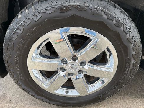 Used 2011 Nissan Armada Platinum AWD/4WD image 27
