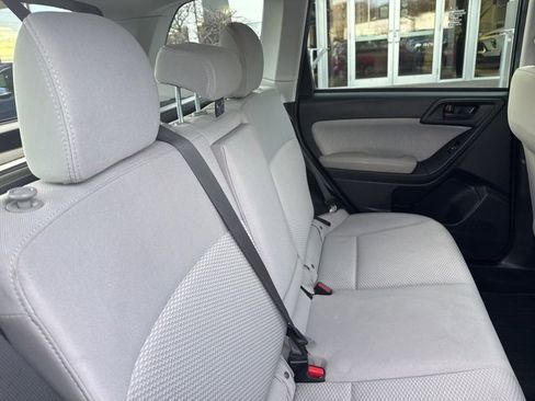 Used 2018 Subaru Forester 2.5i Premium image 32