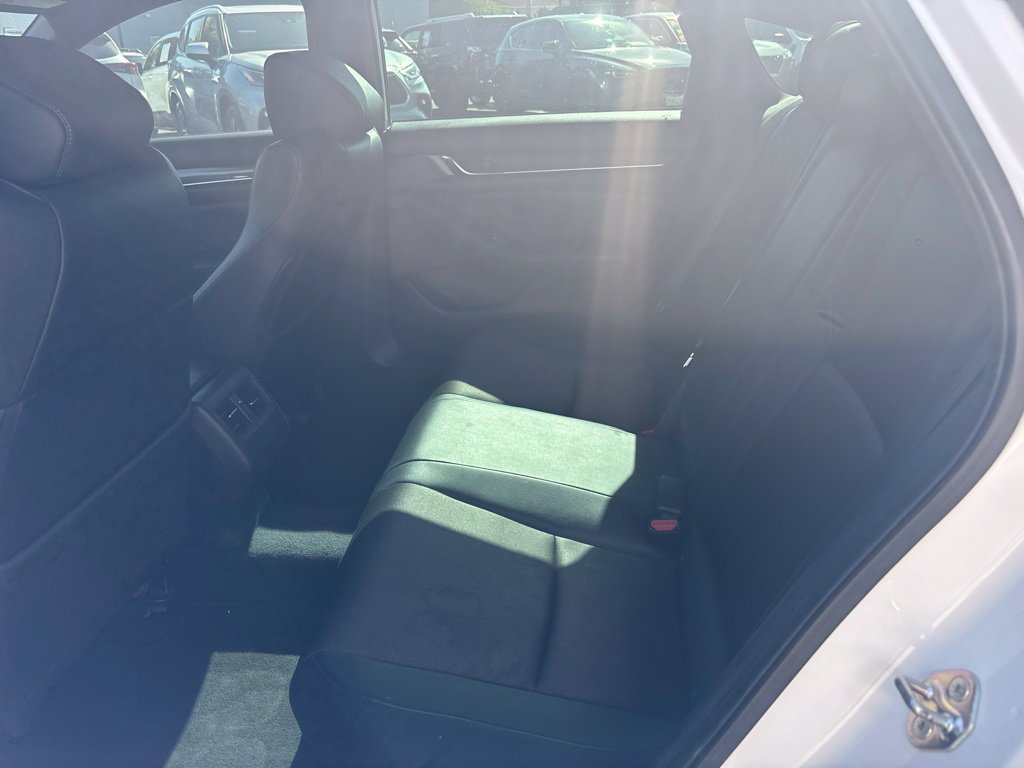 Used 2019 Honda Accord Sport image 11
