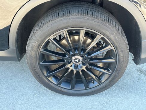 Used 2022 Mercedes-Benz GLC 300 image 21