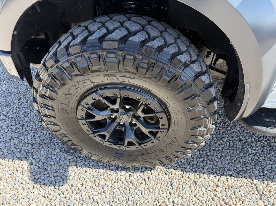 Used 2023 Ford F150 Raptor w/ Raptor 37 Performance Package AWD/4WD image 33