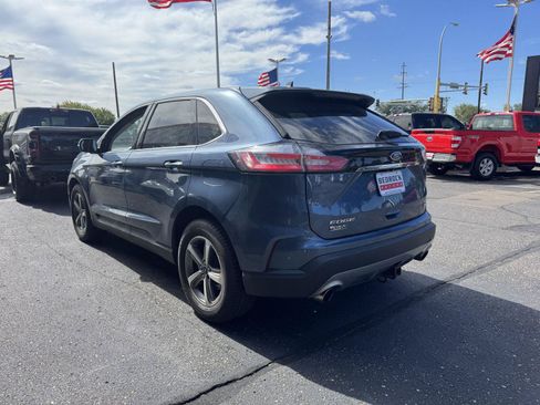 Used 2019 Ford Edge SEL w/ Equipment Group 201A AWD/4WD image 2