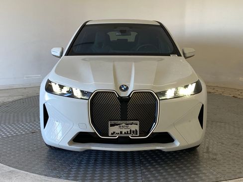 New 2026 BMW iX xDrive45 w/ Executive Package image 5