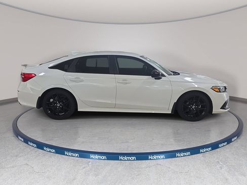 Used 2023 Honda Civic Sport image 6