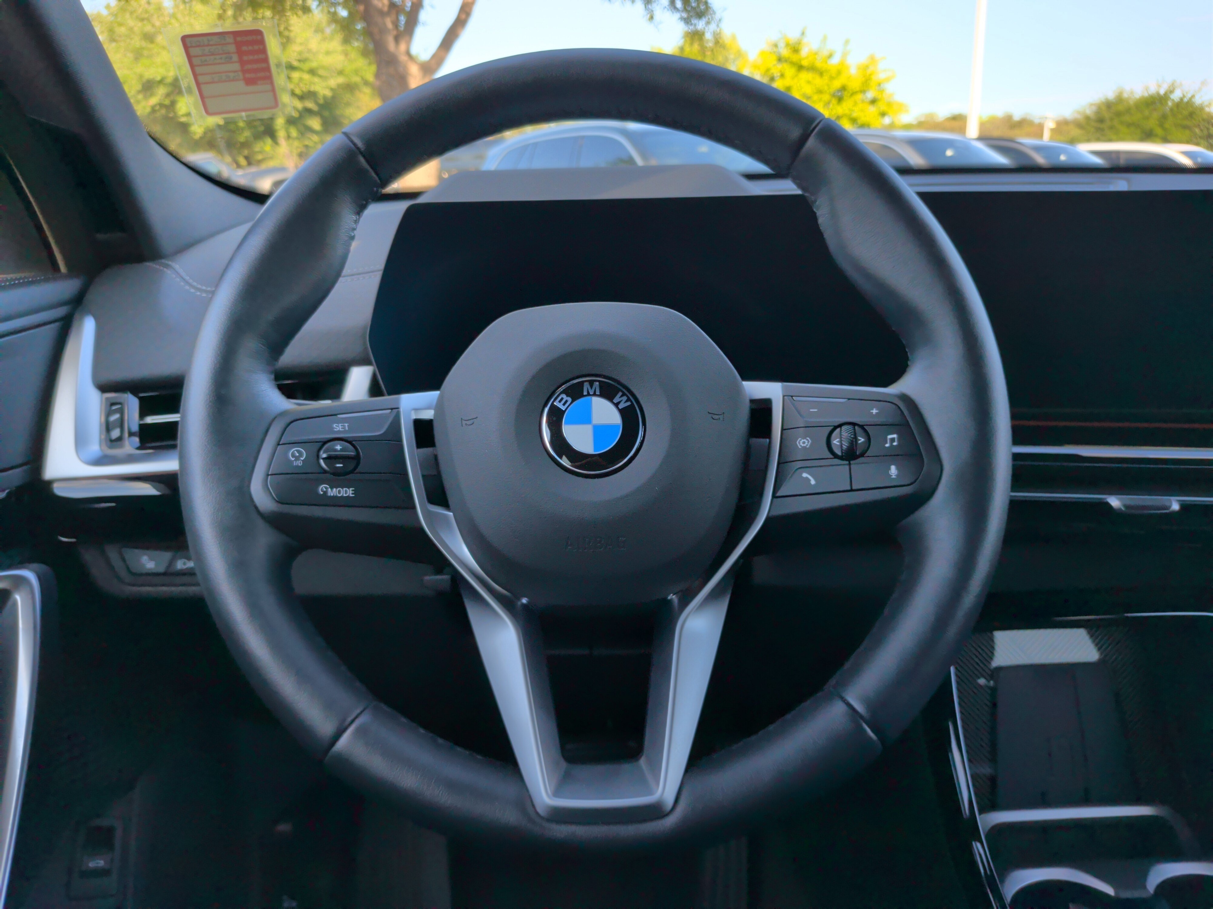 Used 2025 BMW X2 xDrive28i AWD/4WD image 23