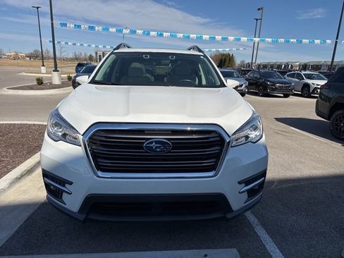 Used 2022 Subaru Ascent Limited w/ Technology Package image 3