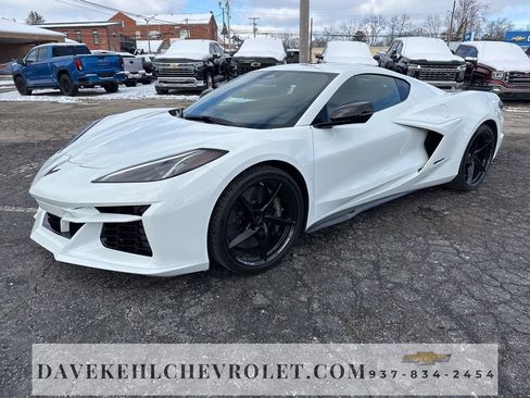Used 2025 Chevrolet Corvette E-Ray image 1