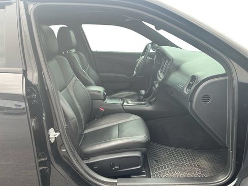 Used 2022 Dodge Charger SXT w/ Plus Group RWD image 22