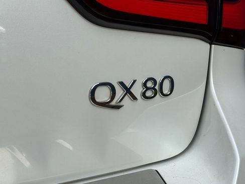 Used 2019 INFINITI QX80 Luxe w/ 22" Wheel Package image 10