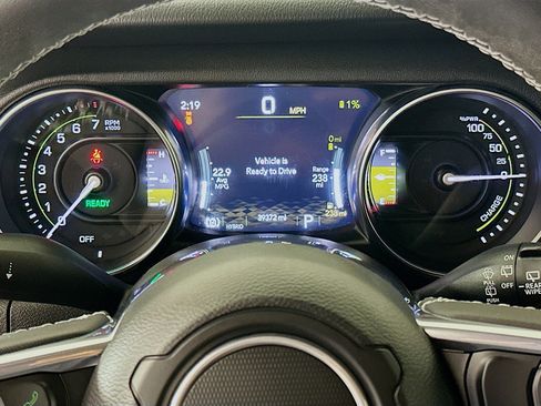 Used 2023 Jeep Wrangler Sahara image 19