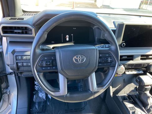 Used 2025 Toyota 4Runner SR5 image 25