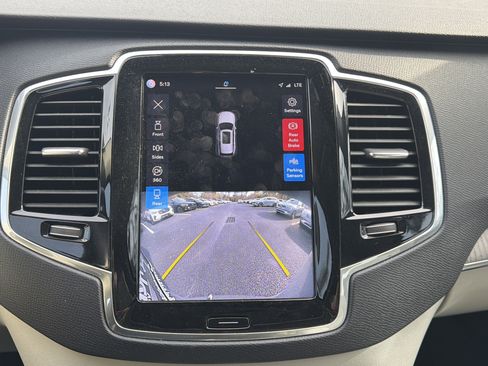 Certified 2023 Volvo XC90 B6 Plus w/ Protection Package Premier image 25