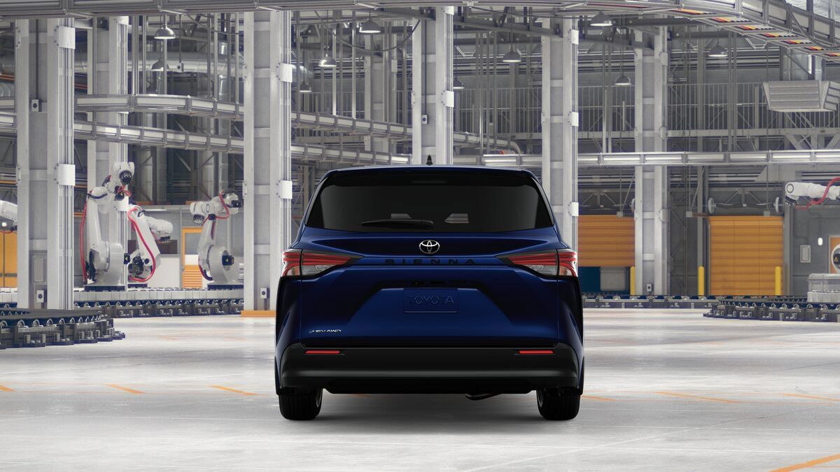 New 2026 Toyota Sienna LE AWD/4WD image 8