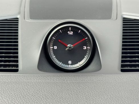 Used 2022 Porsche Cayenne image 24