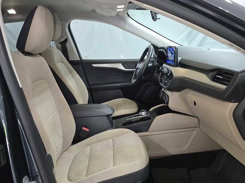 Used 2022 Ford Escape SE w/ Convenience Package FWD image 10