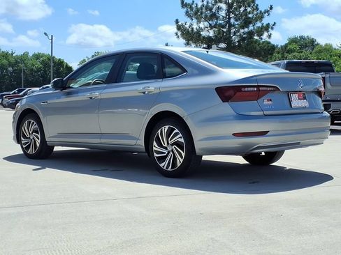 Used 2020 Volkswagen Jetta SEL FWD image 4