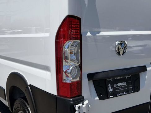 Used 2026 RAM ProMaster 2500 w/ Convenience Group FWD image 16