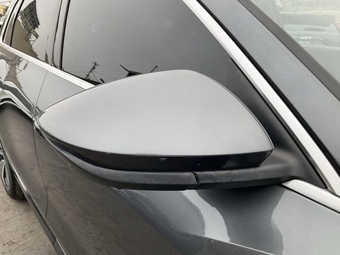 Used 2019 Audi e-tron Prestige w/ Prestige Package image 78